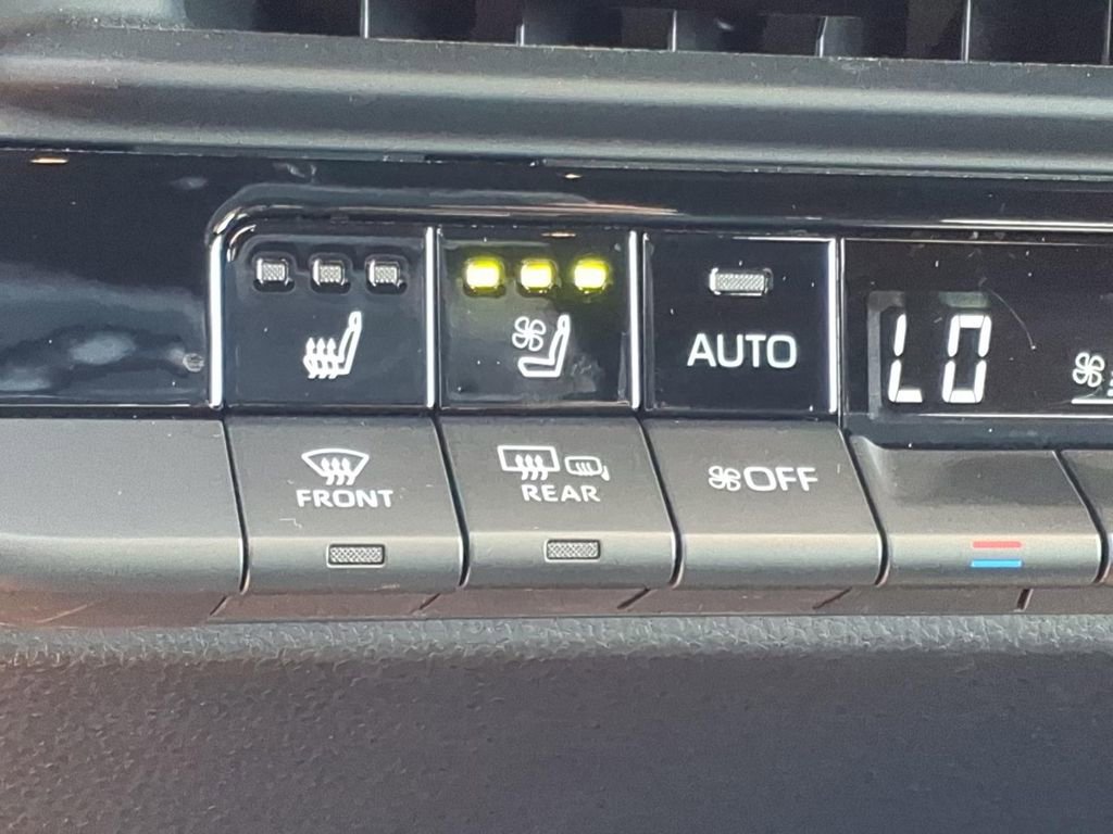 Certified 2026 Toyota Crown AWD/4WD image 13