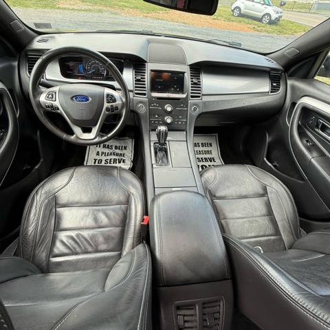 Used 2015 Ford Taurus SEL w/ Equipment Group 201A FWD image 14