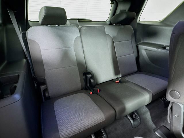 Used 2023 Chevrolet Traverse LT FWD image 26