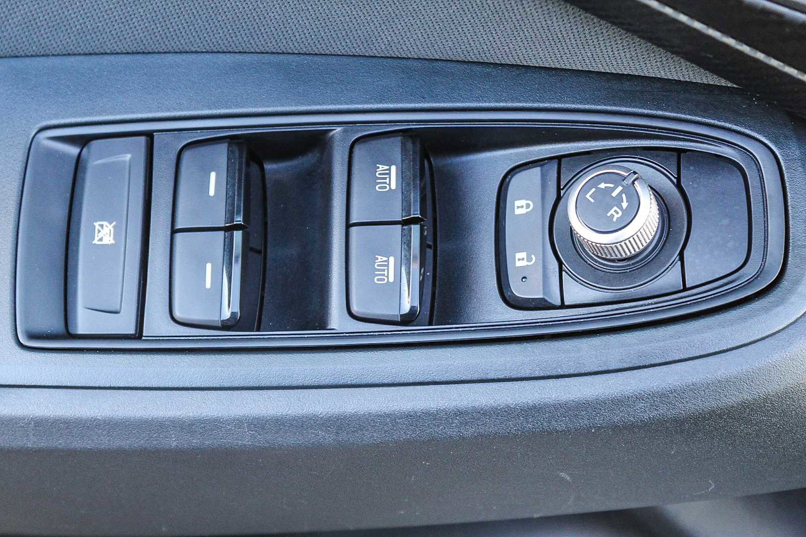 Used 2020 Subaru Crosstrek 2.0i Premium w/ Moonroof Package 2 image 20