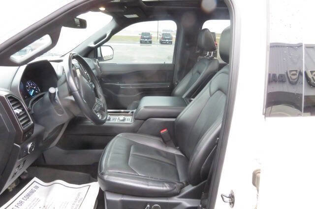 Used 2021 Ford Expedition Max Limited AWD/4WD image 17