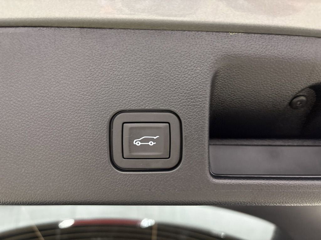 New 2026 Chevrolet Equinox EV LT w/ Convenience Package II AWD/4WD image 34