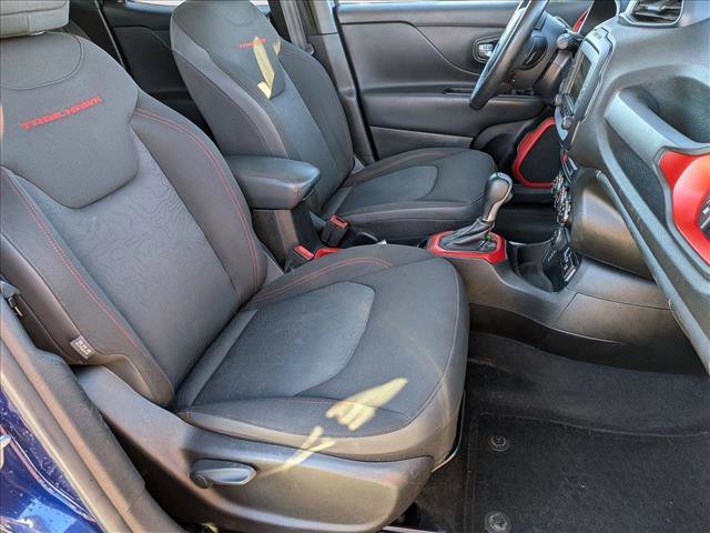 Used 2016 Jeep Renegade Trailhawk image 21