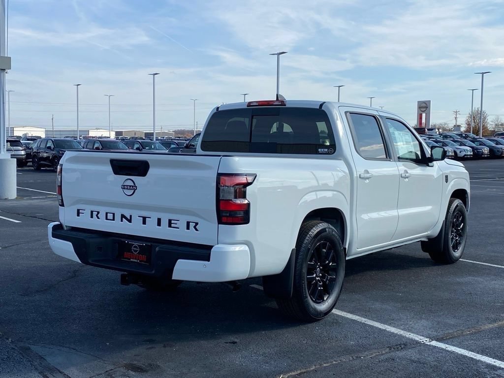 New 2026 Nissan Frontier SV w/ Tow Package AWD/4WD image 4