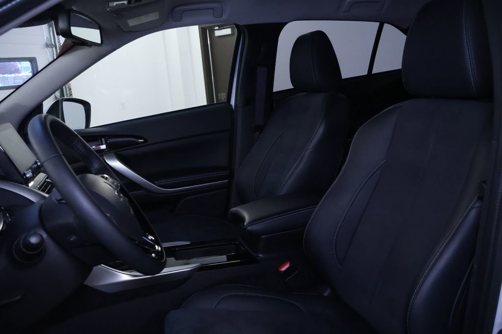 Used 2025 Mitsubishi Eclipse Cross SE image 13