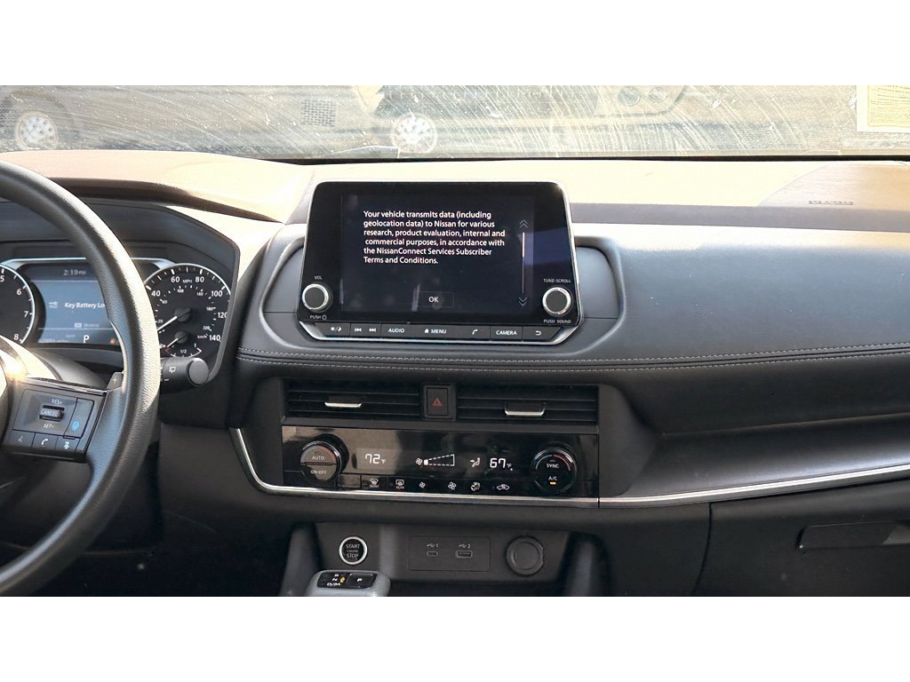 Used 2023 Nissan Rogue SV AWD/4WD image 16