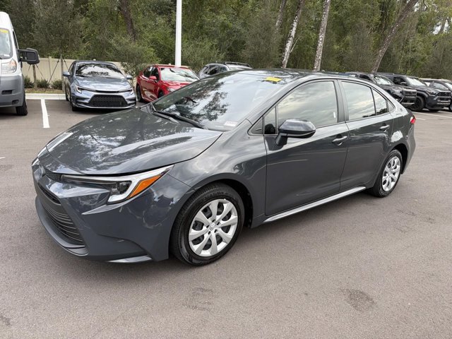 Certified 2025 Toyota Corolla LE FWD image 5