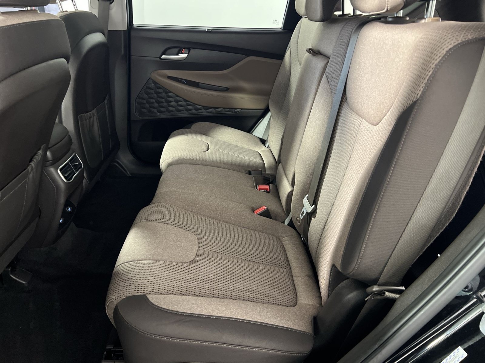 Used 2023 Hyundai Santa Fe SEL Convenience AWD/4WD image 25