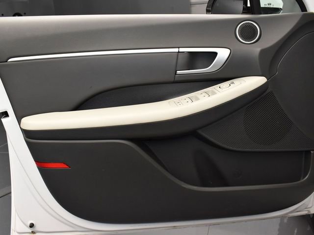 Used 2025 Hyundai Sonata SEL image 16