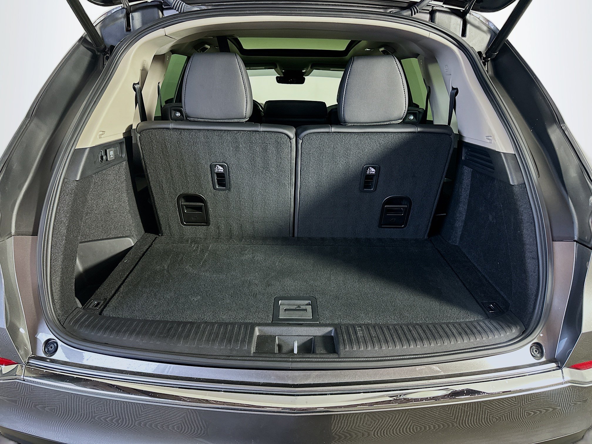 Used 2025 Acura MDX FWD image 30