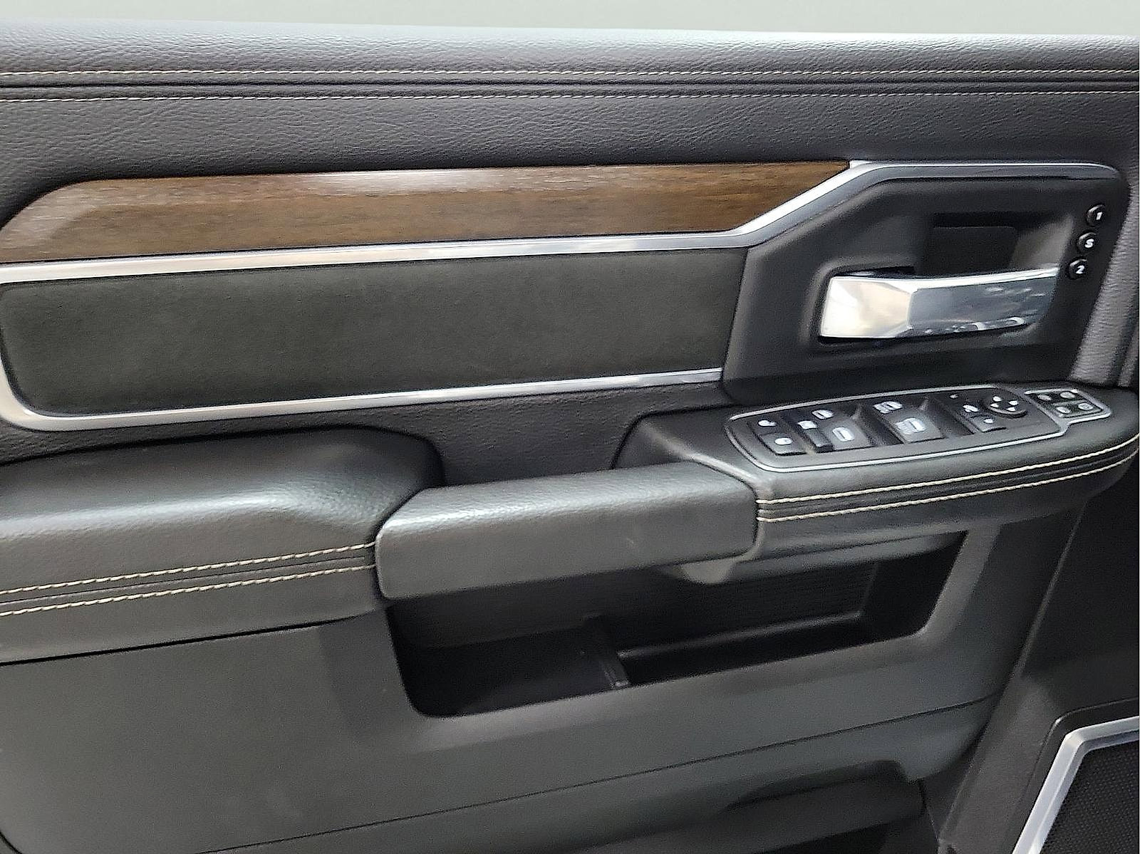 Used 2024 RAM 2500 Laramie w/ Safety Group image 12