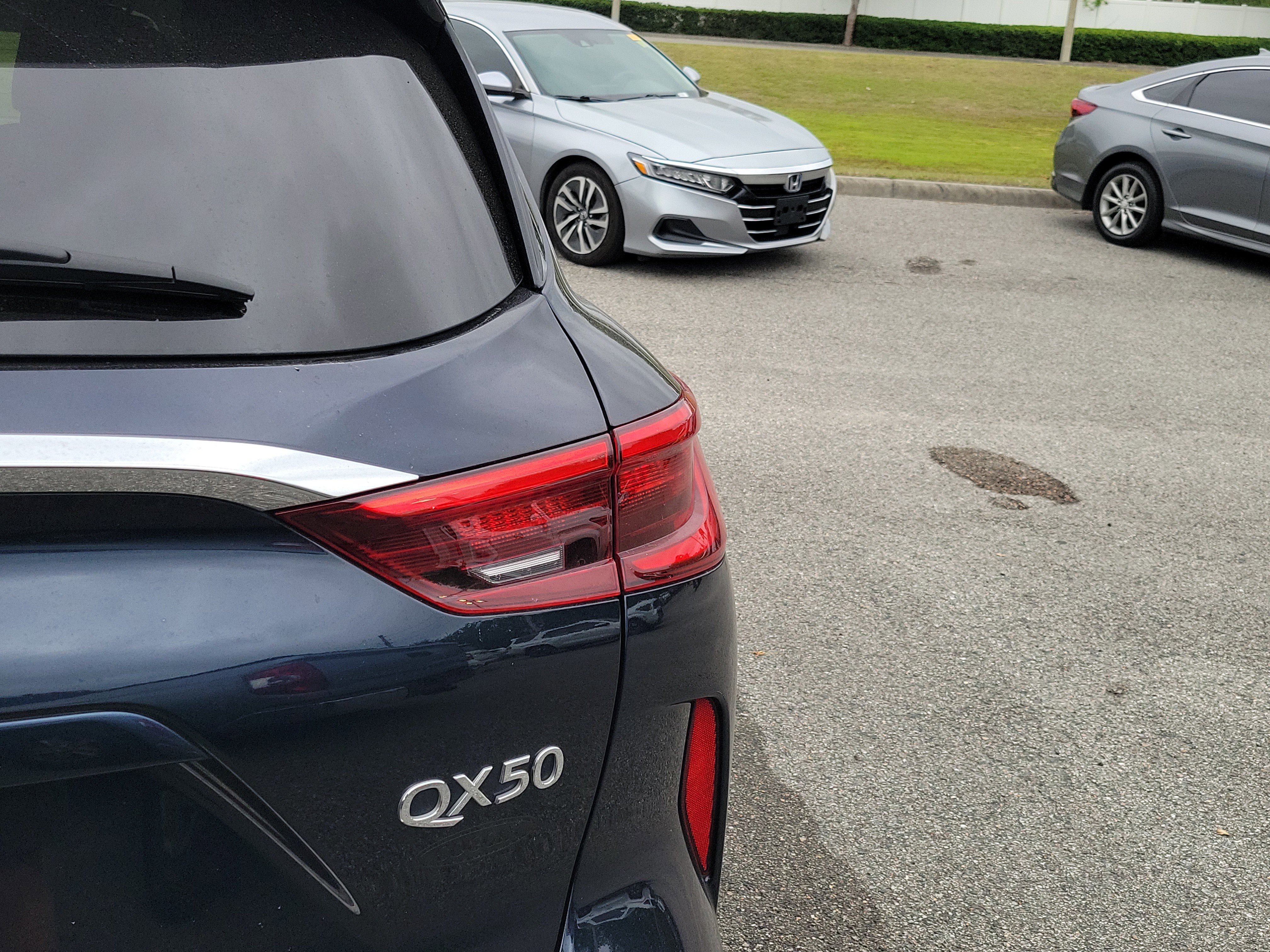 Used 2021 INFINITI QX50 Luxe FWD image 19