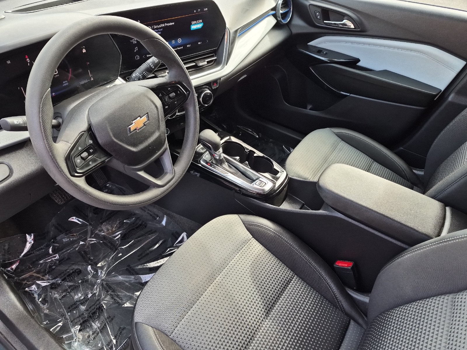 Used 2026 Chevrolet Trax LT FWD image 9