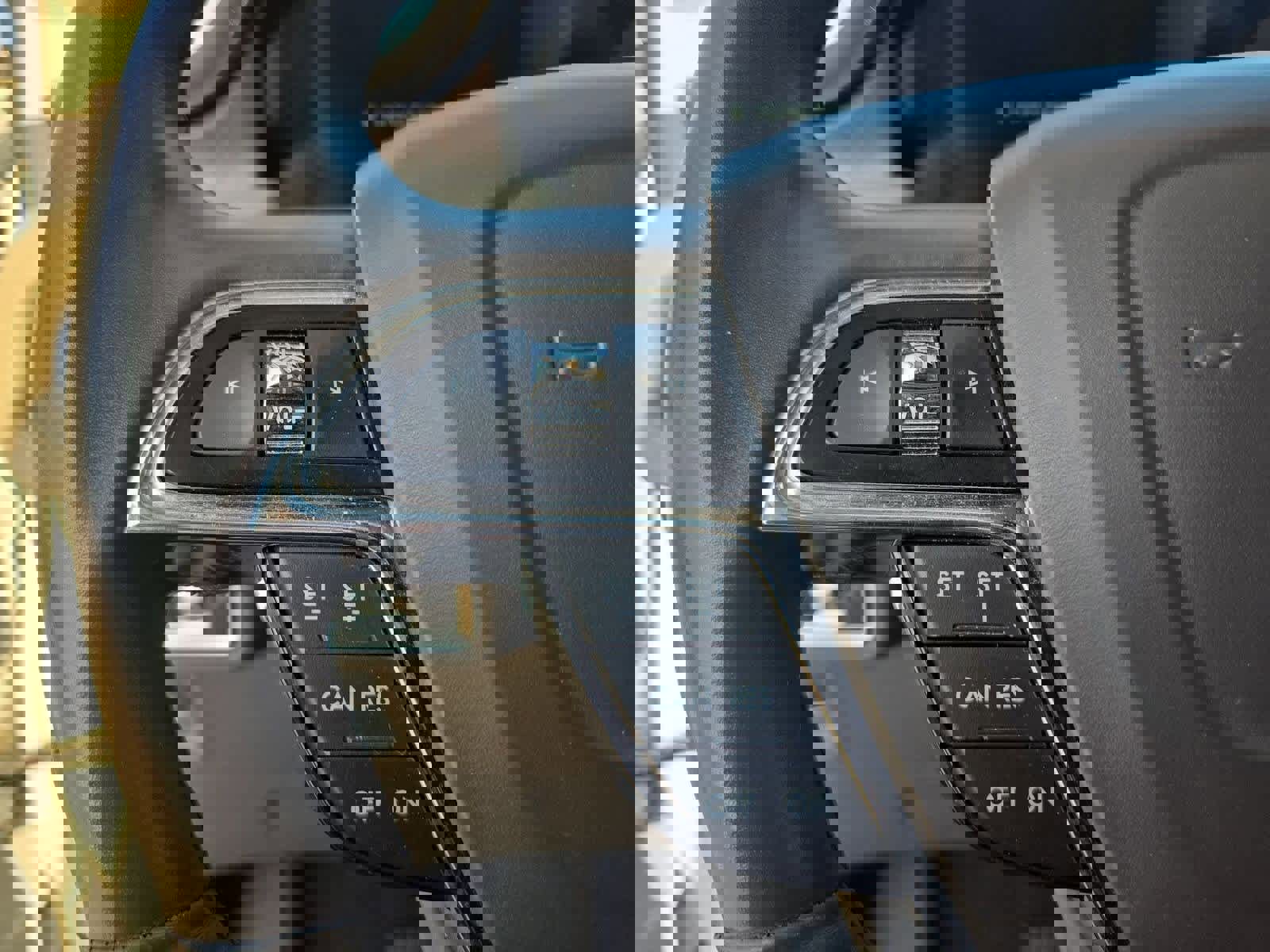 Used 2022 Lincoln Nautilus Reserve image 22