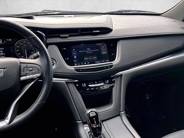 Used 2023 Cadillac XT6 Luxury image 8