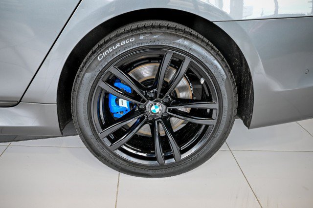 Used 2019 BMW 750i xDrive w/ M Sport Package AWD/4WD image 42