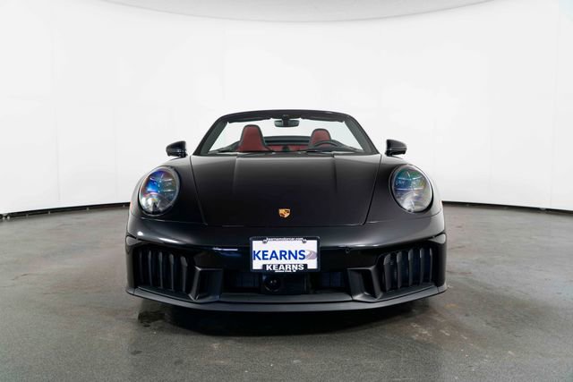 Used 2025 Porsche 911 Carrera 4 GTS image 3
