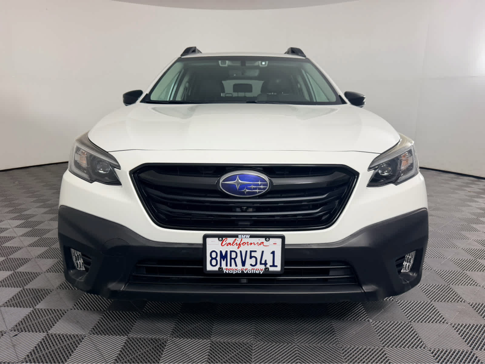Used 2020 Subaru Outback Onyx Edition XT AWD/4WD image 8