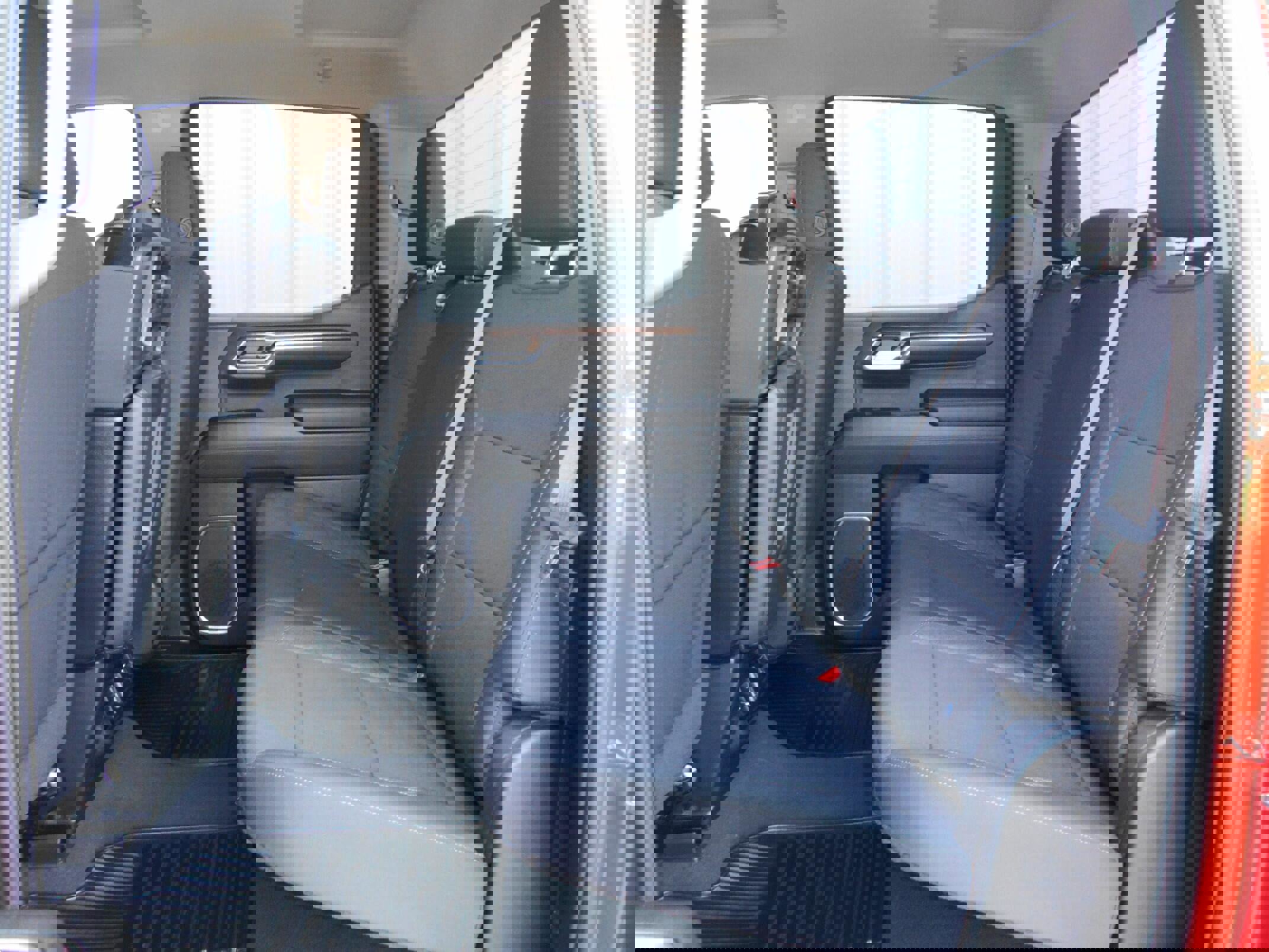 Used 2023 Chevrolet Silverado 1500 LT w/ Z71 Off-Road Package image 7