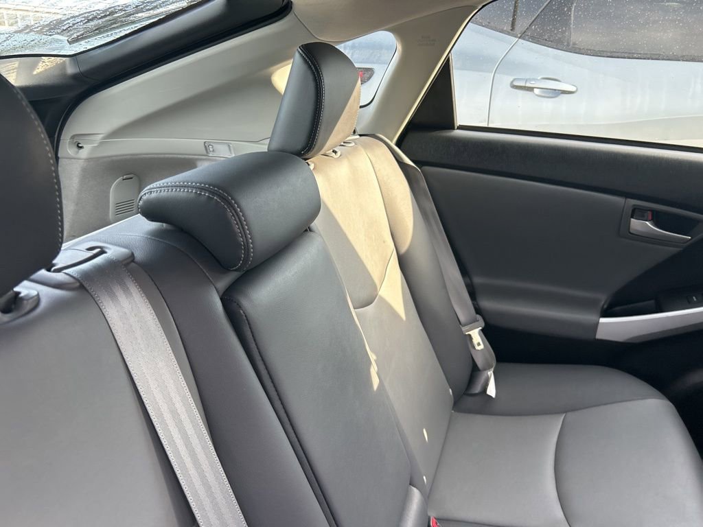 Used 2012 Toyota Prius Four w/ Deluxe Solar Roof Pkg FWD image 12