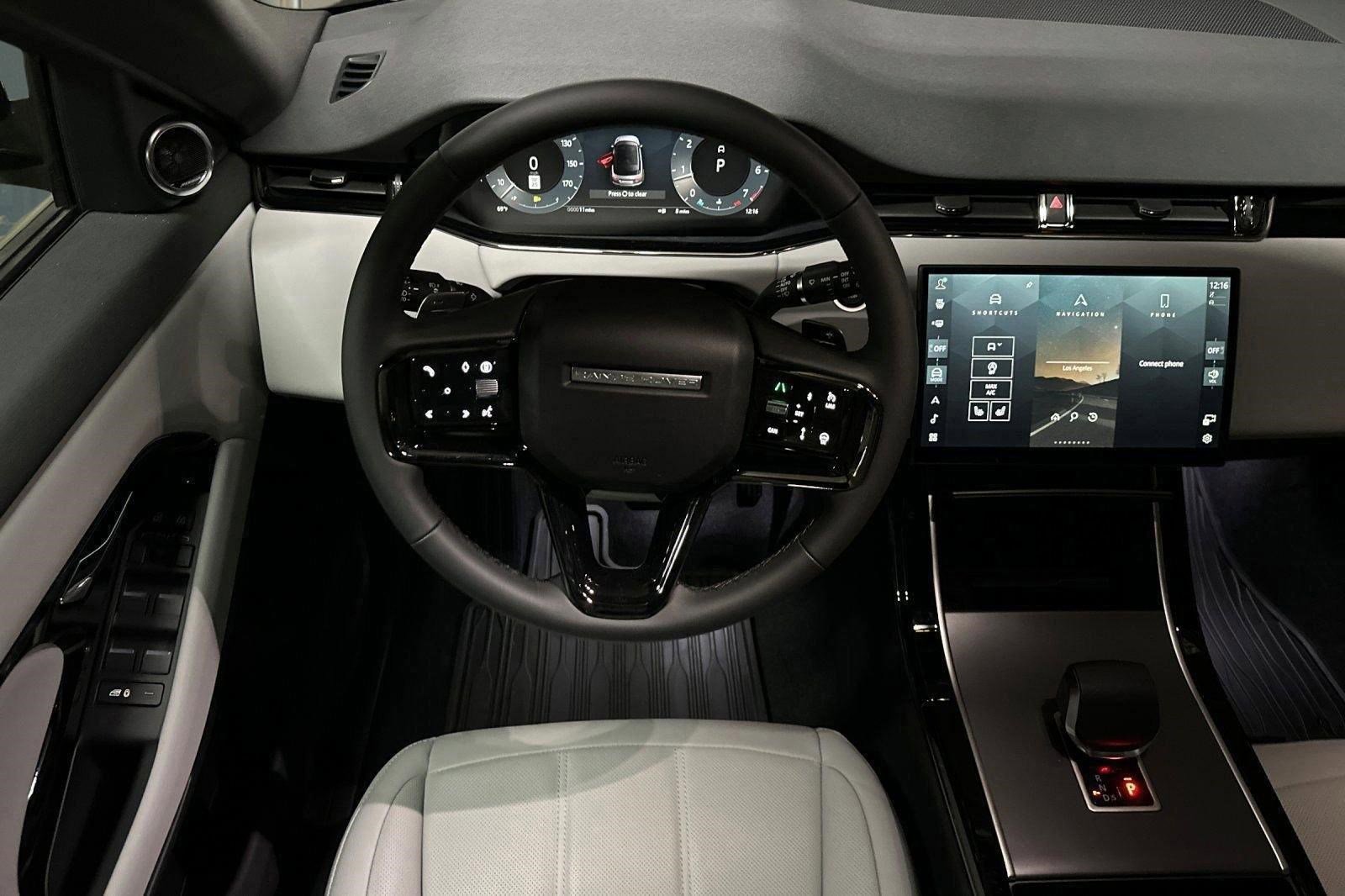 New 2026 Land Rover Range Rover Evoque S AWD/4WD image 14