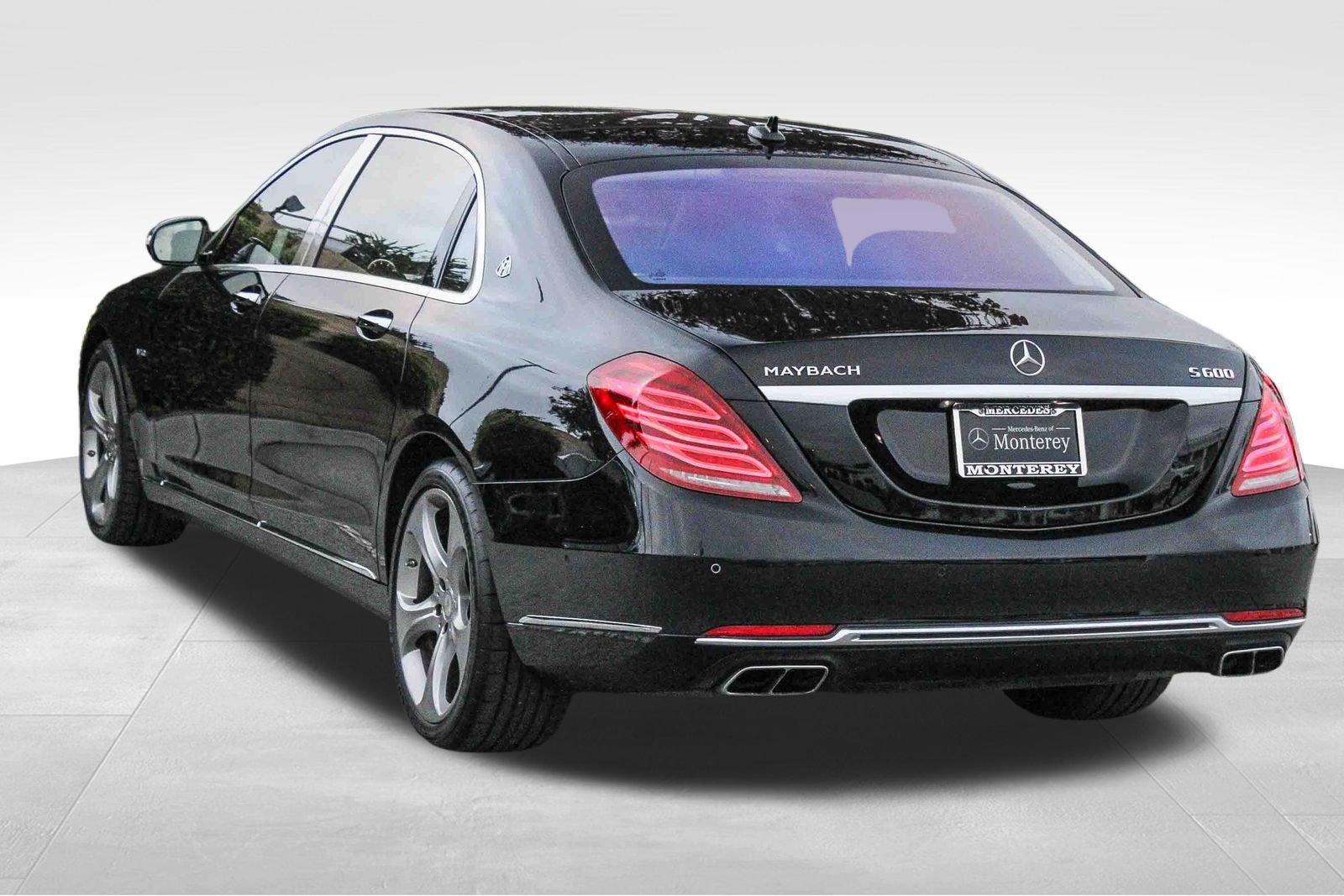 Used 2016 Mercedes-Benz Maybach S 600 image 6