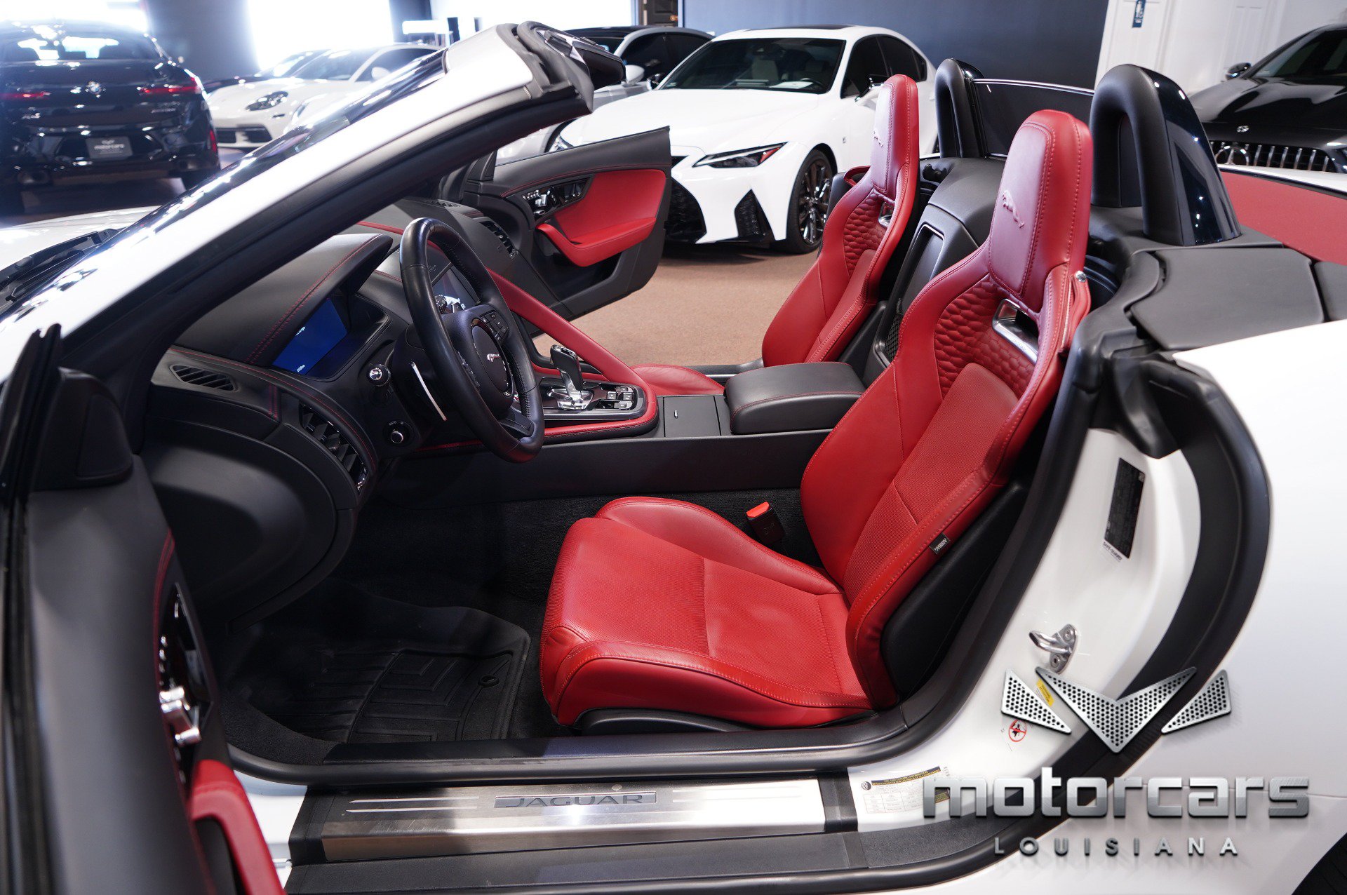 Used 2021 Jaguar F-TYPE R-Dynamic AWD/4WD image 26