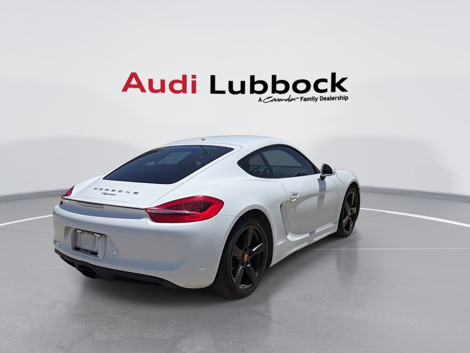 Used 2015 Porsche Cayman RWD image 8