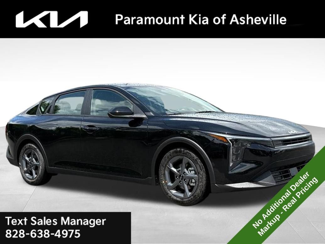 New 2026 Kia K4 FWD image 1