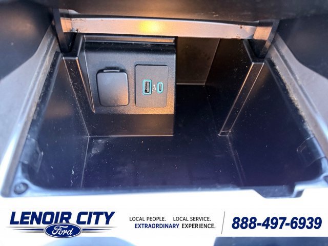 Used 2020 Ford Explorer XLT w/ Equipment Group 202A AWD/4WD image 27