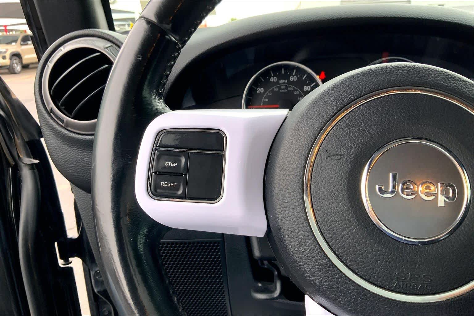 Used 2018 Jeep Wrangler Sport AWD/4WD image 24