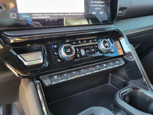 Used 2024 GMC Sierra 2500 AT4X image 23