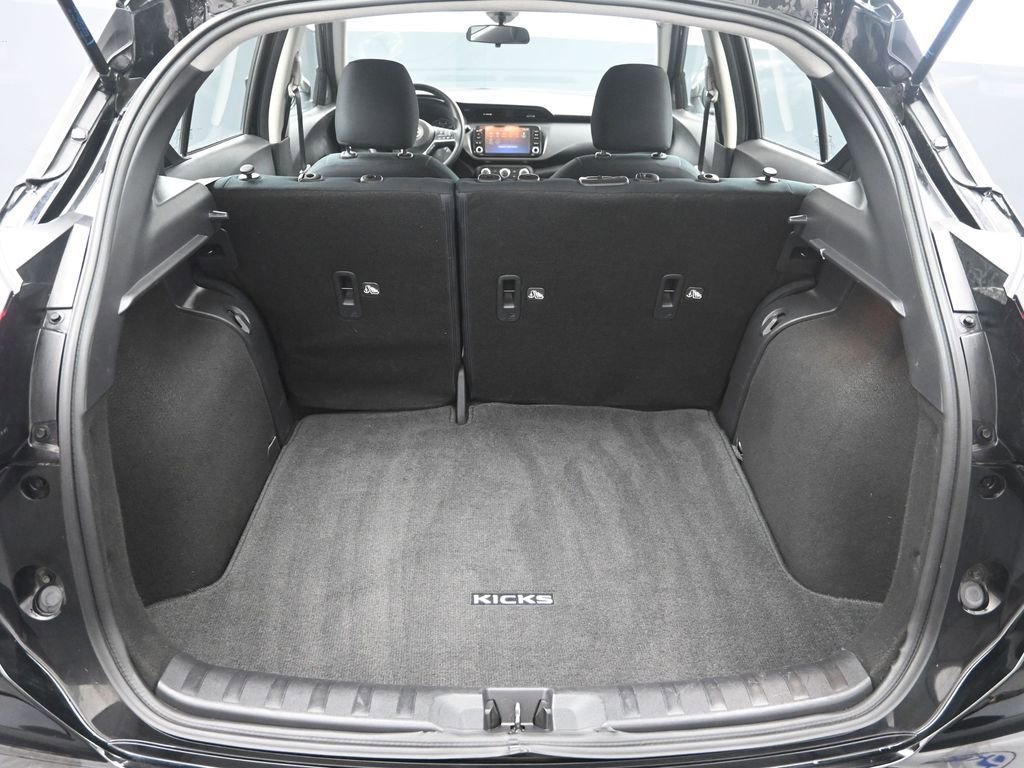 Used 2024 Nissan Kicks SV image 32