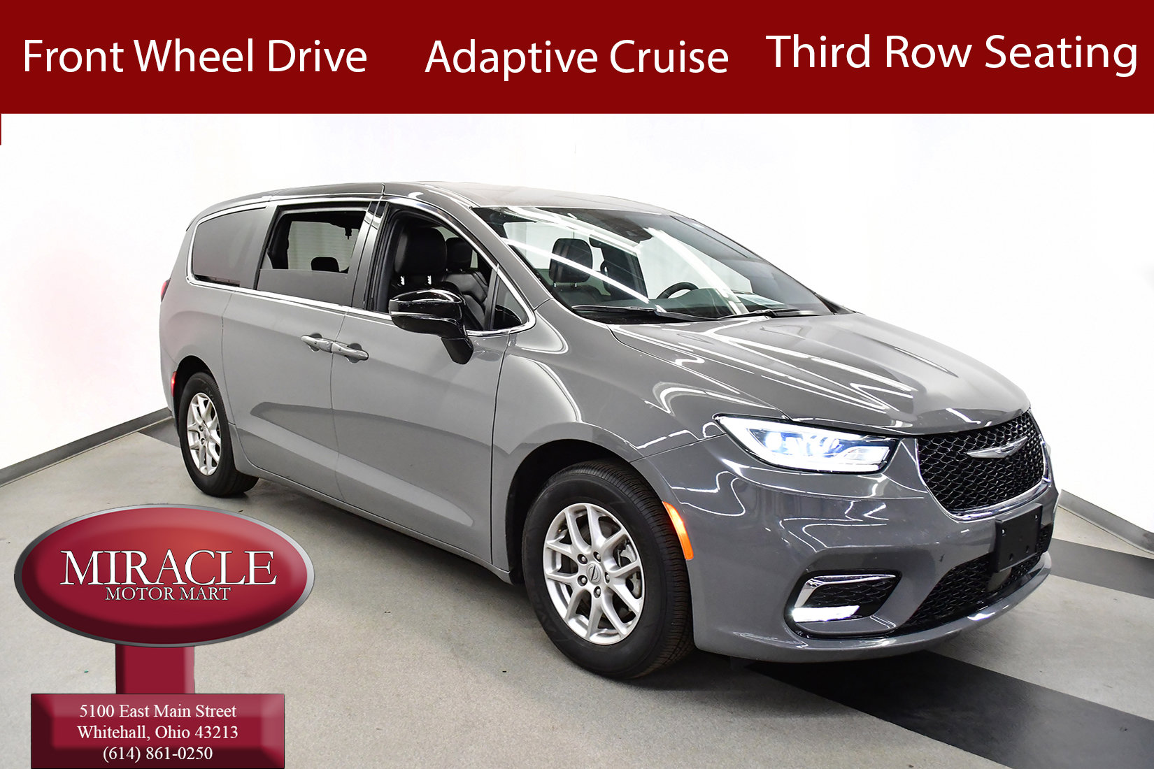 Used 2025 Chrysler Pacifica Select
