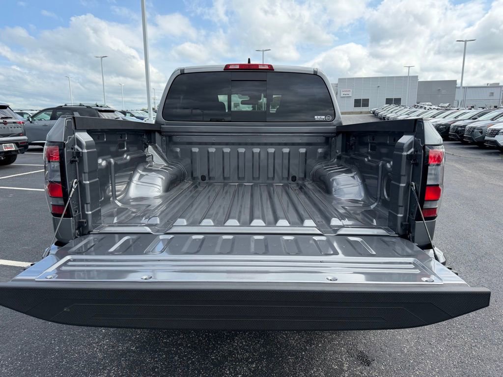 Used 2025 Nissan Frontier PRO-4X AWD/4WD image 43