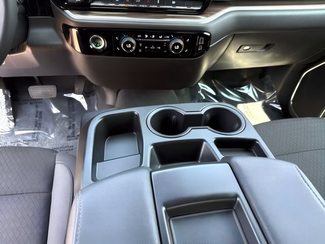 Used 2024 Chevrolet Silverado 1500 LT AWD/4WD image 23
