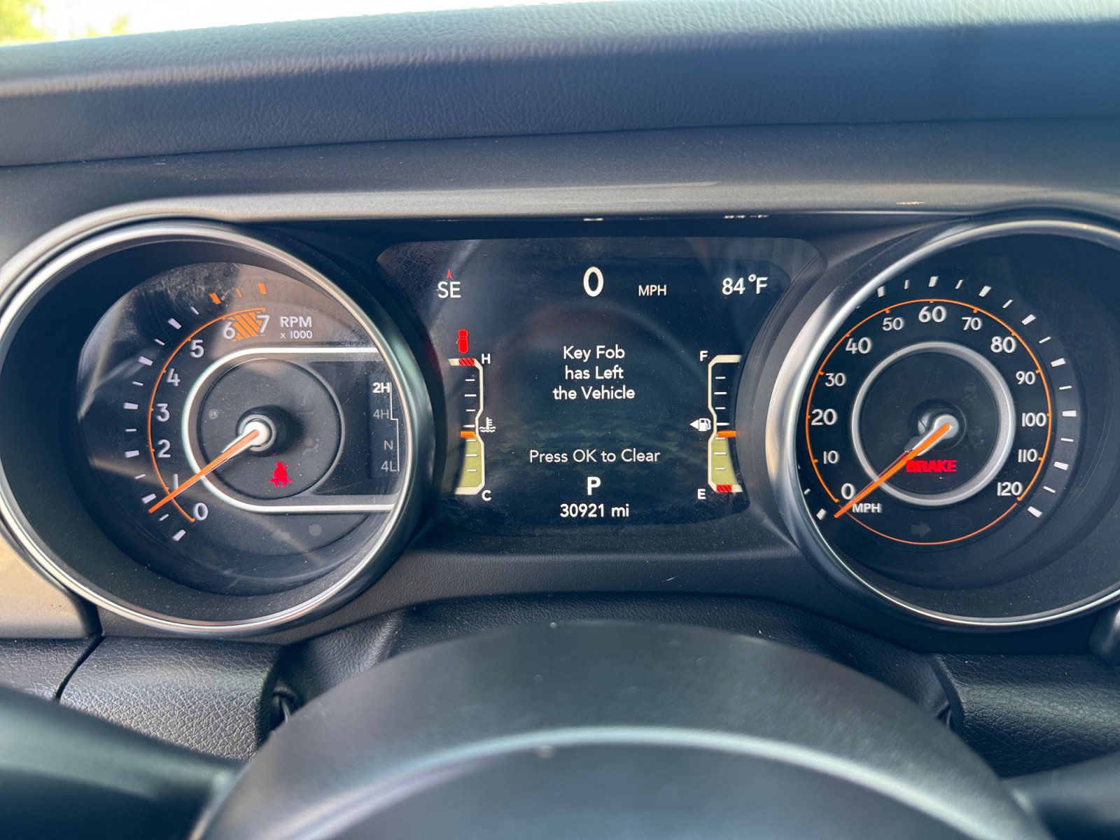 Used 2023 Jeep Wrangler Unlimited Sahara AWD/4WD image 11