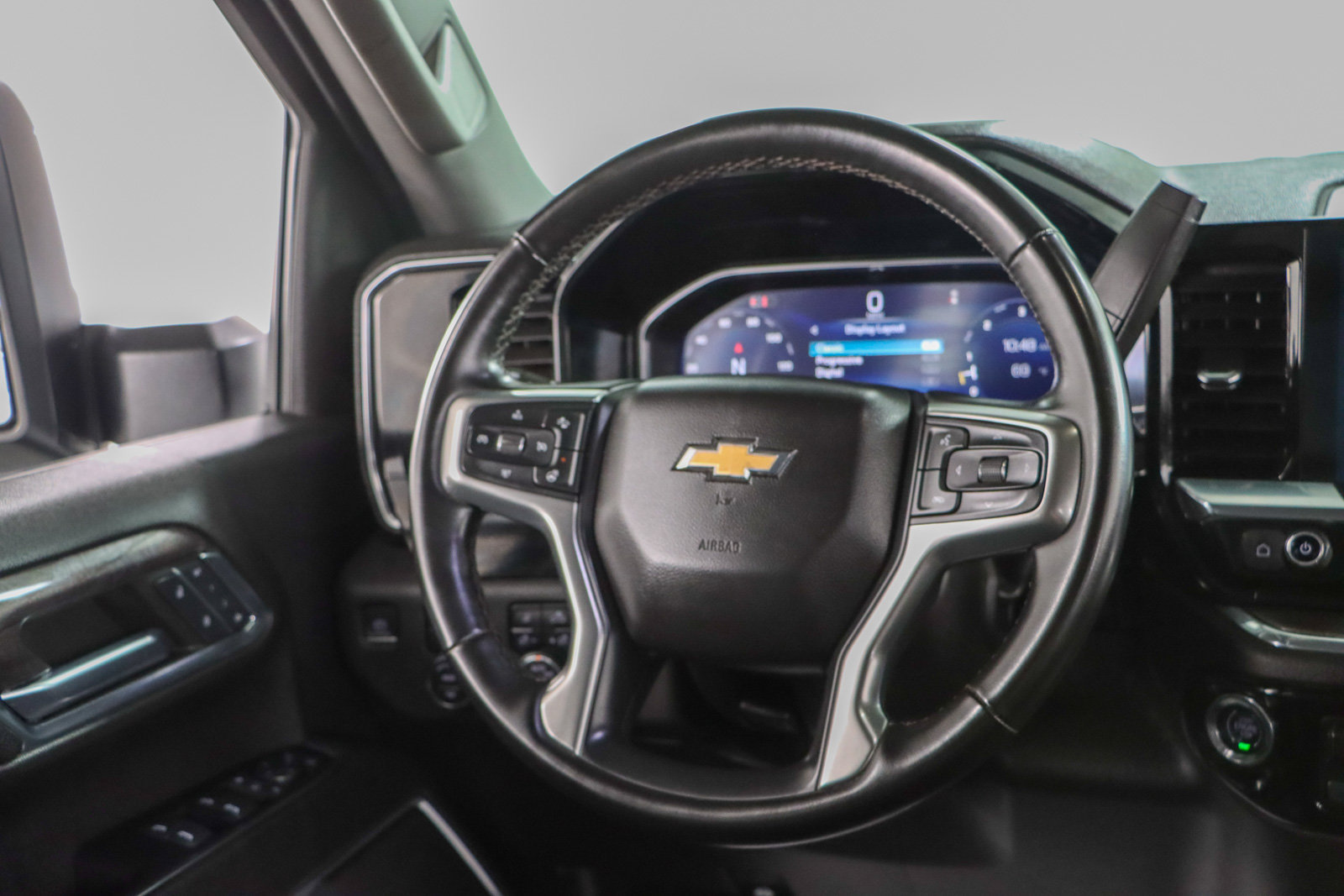 Used 2024 Chevrolet Silverado 2500 LTZ AWD/4WD image 13