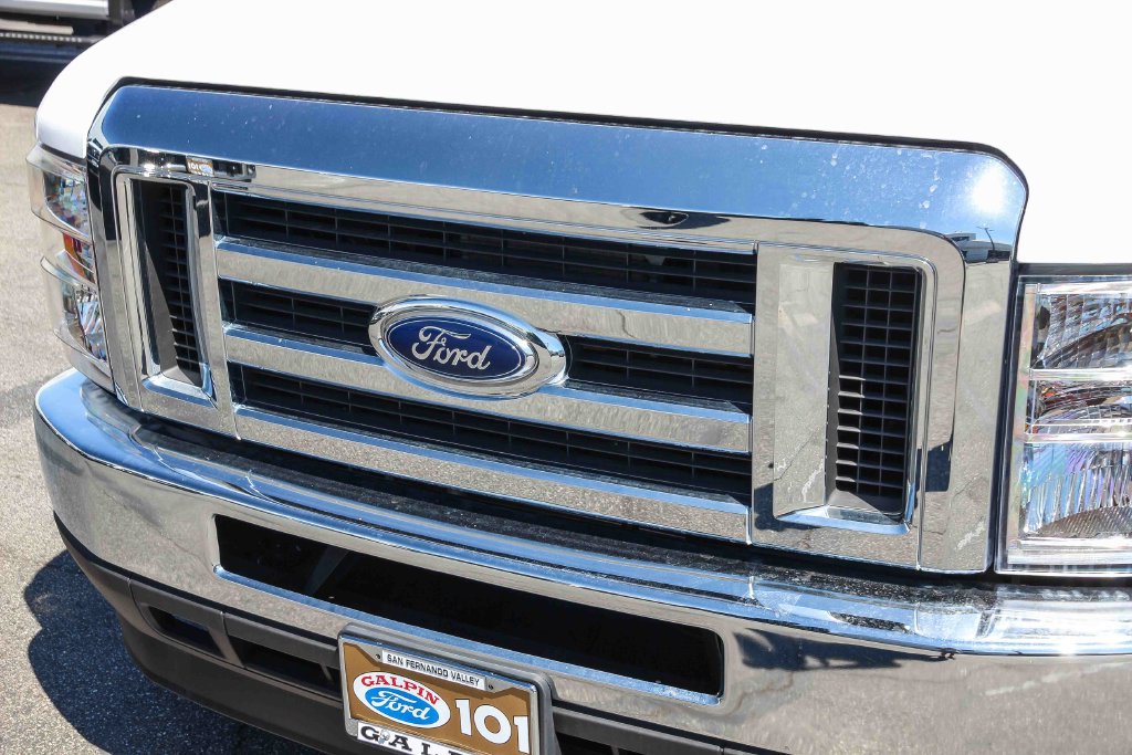 New 2025 Ford E-350 and Econoline 350 Super Duty w/ Power Equipment Group RWD image 13