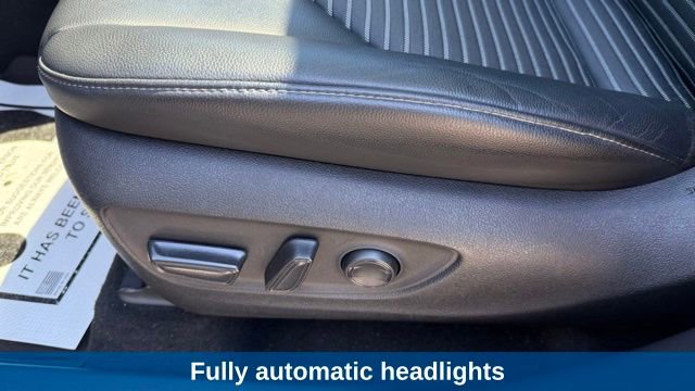 Used 2021 Toyota Highlander XSE AWD/4WD image 11