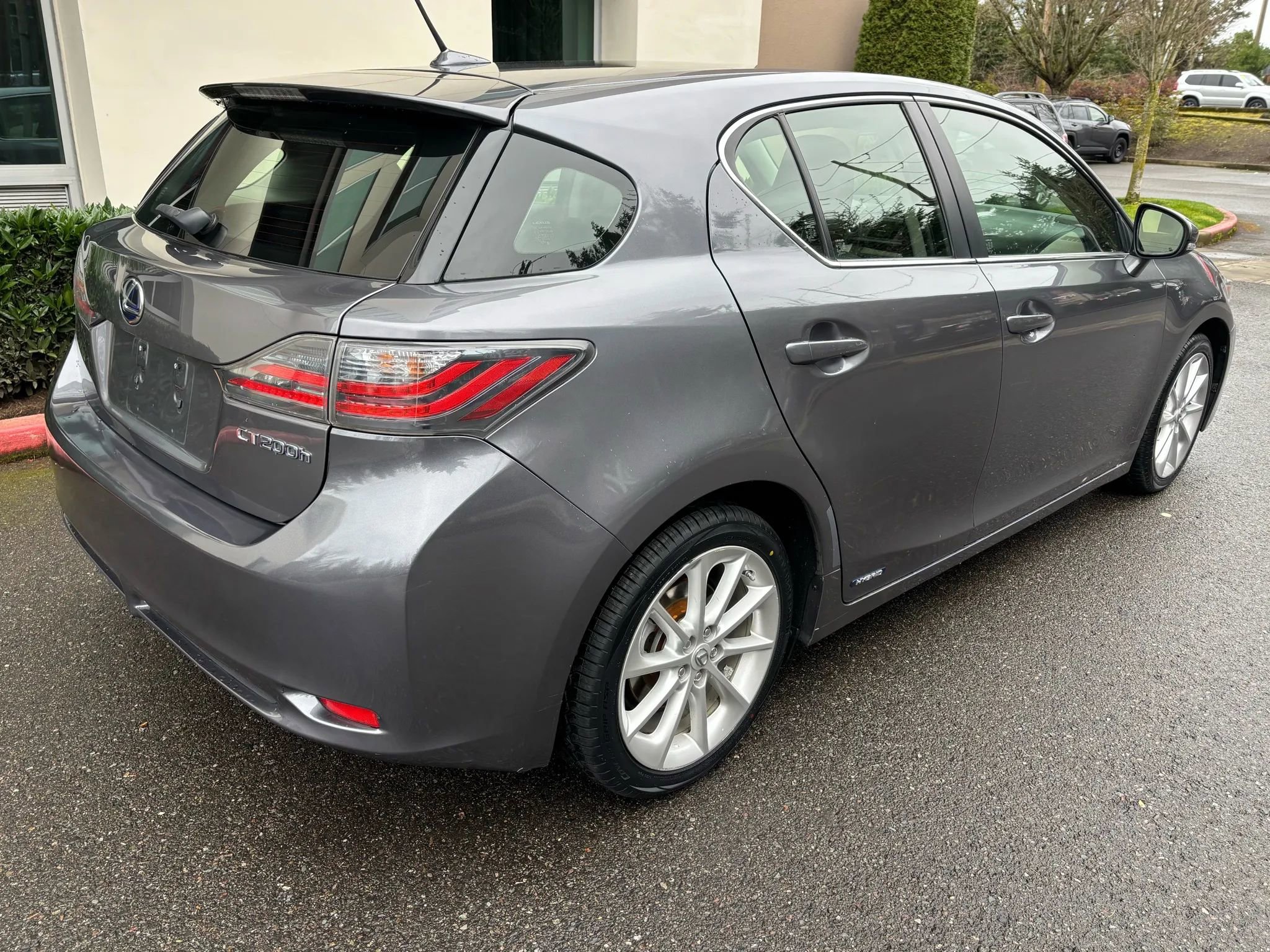 Used 2012 Lexus CT 200h Premium w/ Leather Pkg image 6
