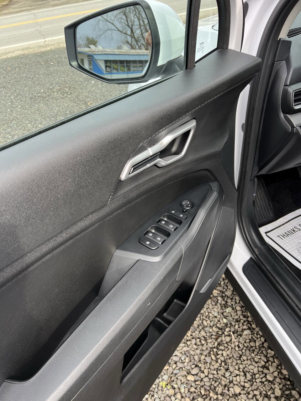 Used 2025 Kia Sportage LX image 8