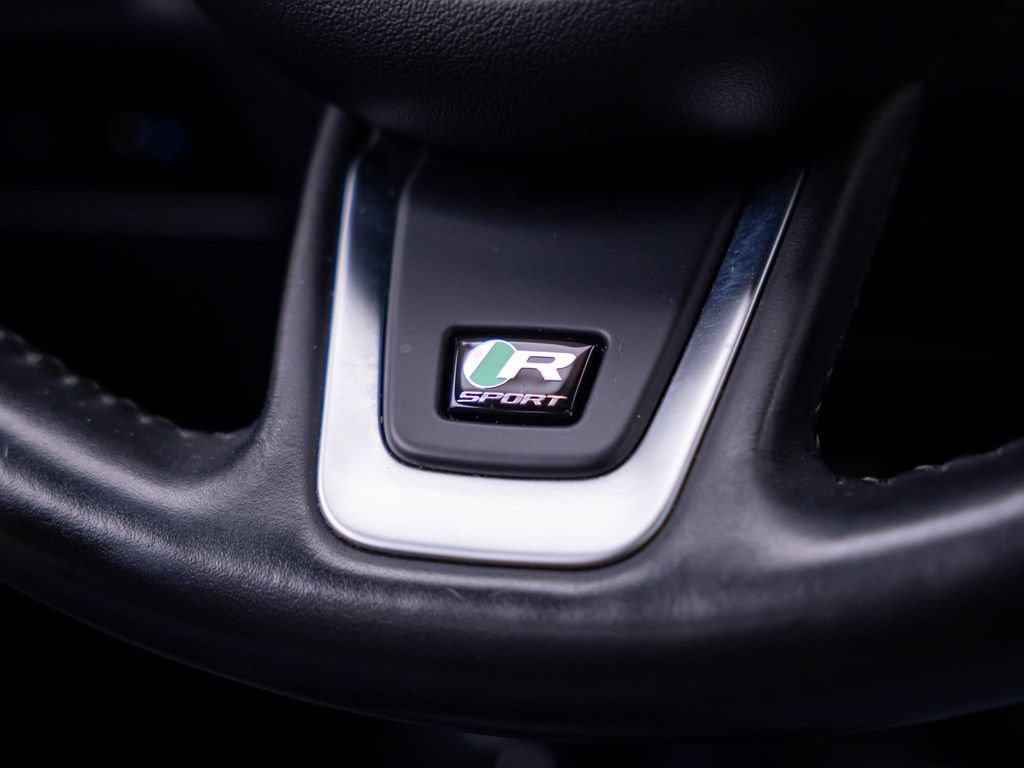 Used 2020 Jaguar F-PACE R-Sport AWD/4WD image 23