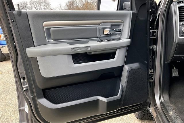 Used 2017 RAM 1500 Classic SLT image 16