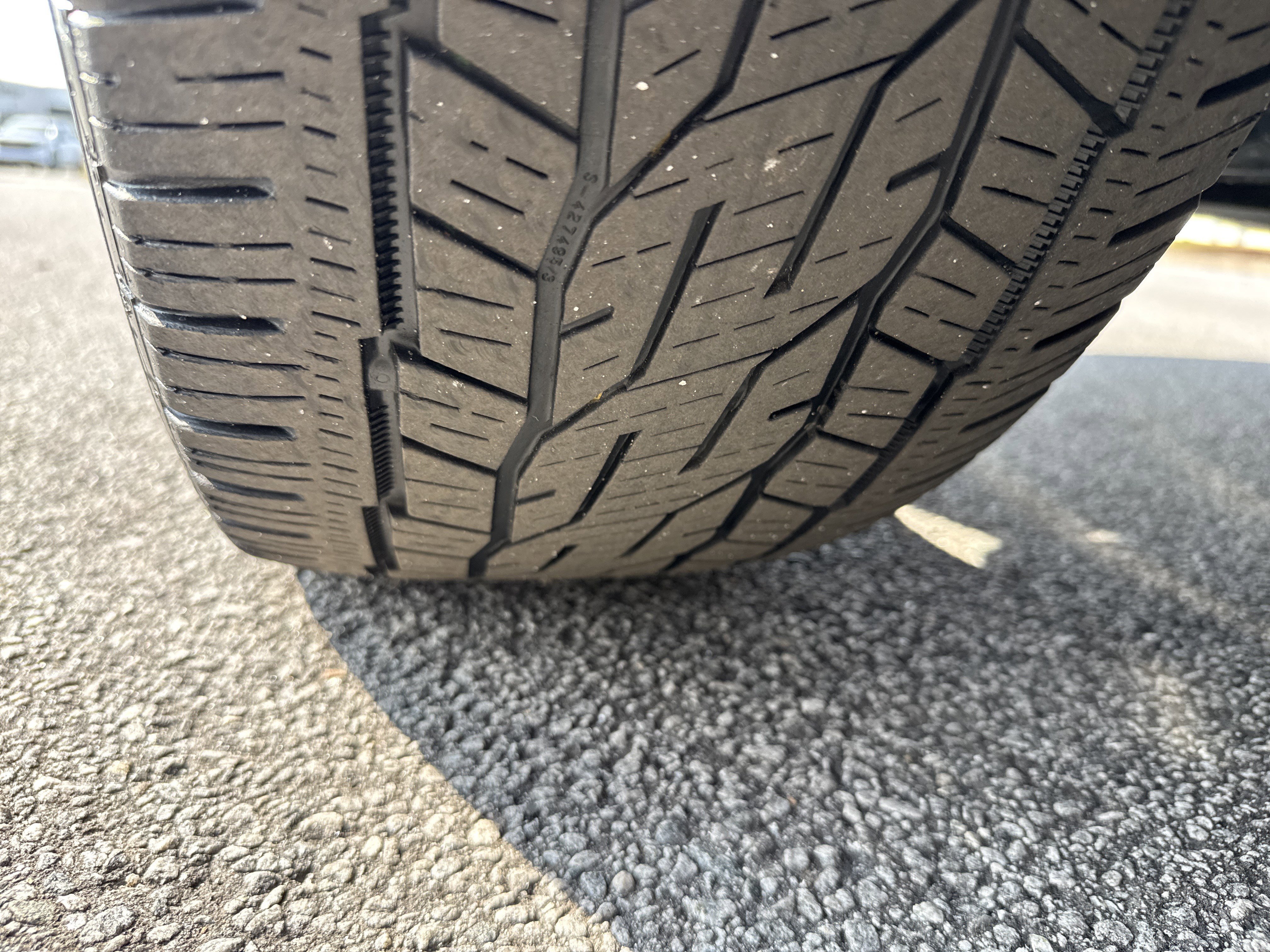 Used 2024 Chevrolet Traverse RS image 12