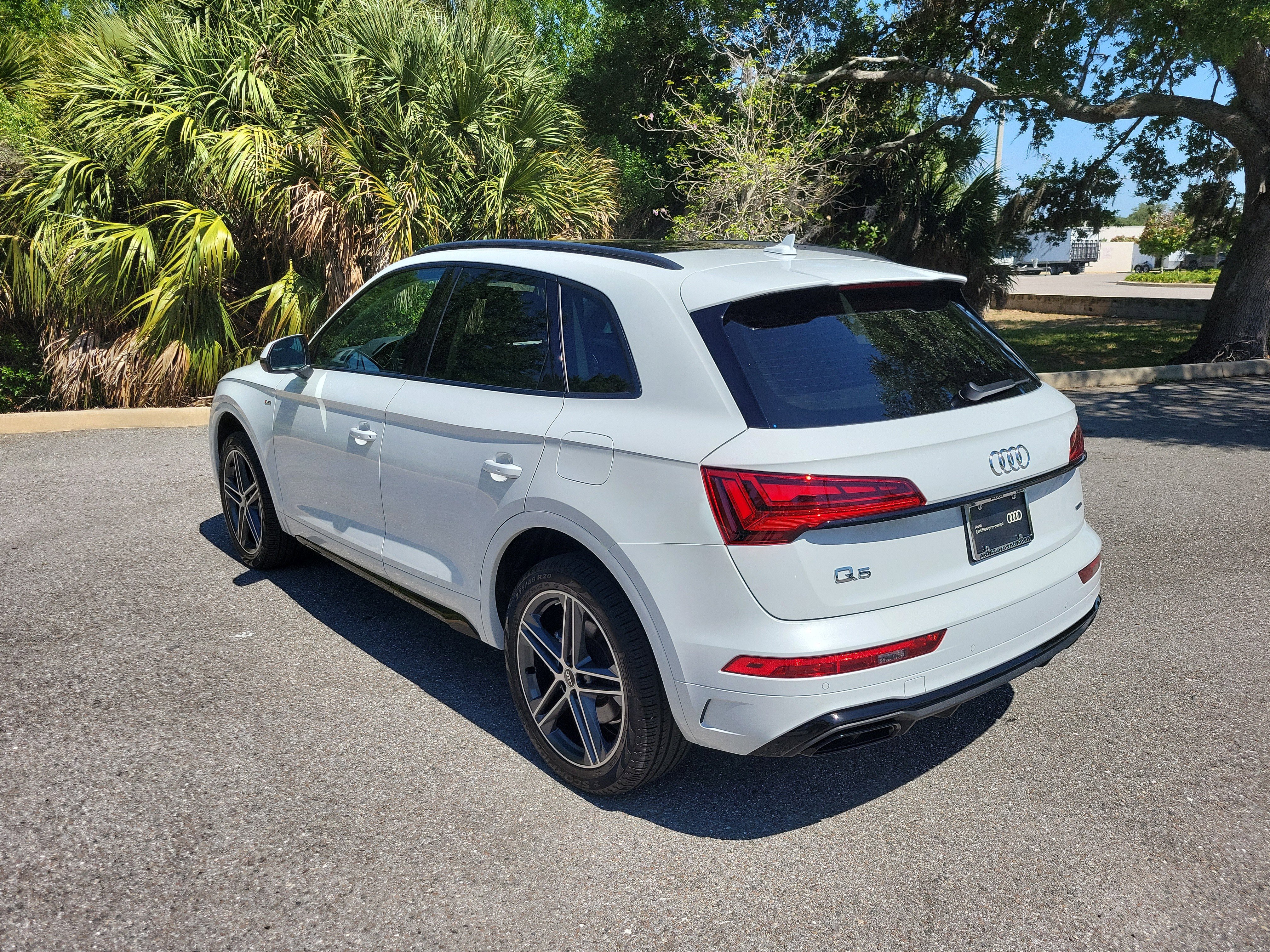 Certified 2023 Audi Q5 e Premium Plus image 6