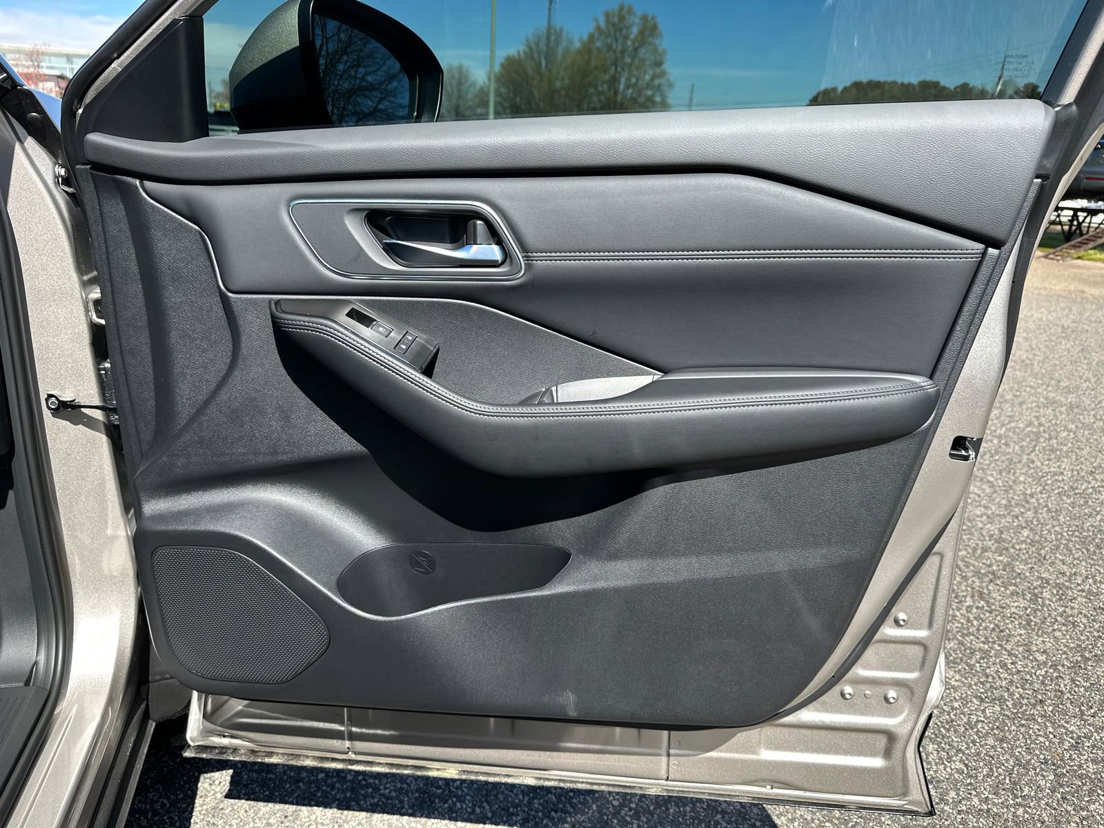 New 2026 Nissan Rogue Platinum w/ Platinum Premium Package image 12