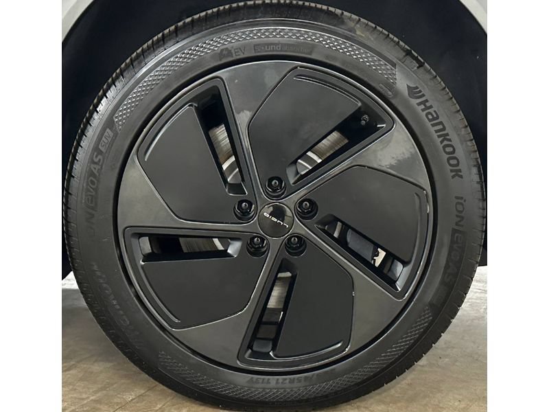 Used 2026 Lucid Gravity Grand Touring AWD/4WD image 13