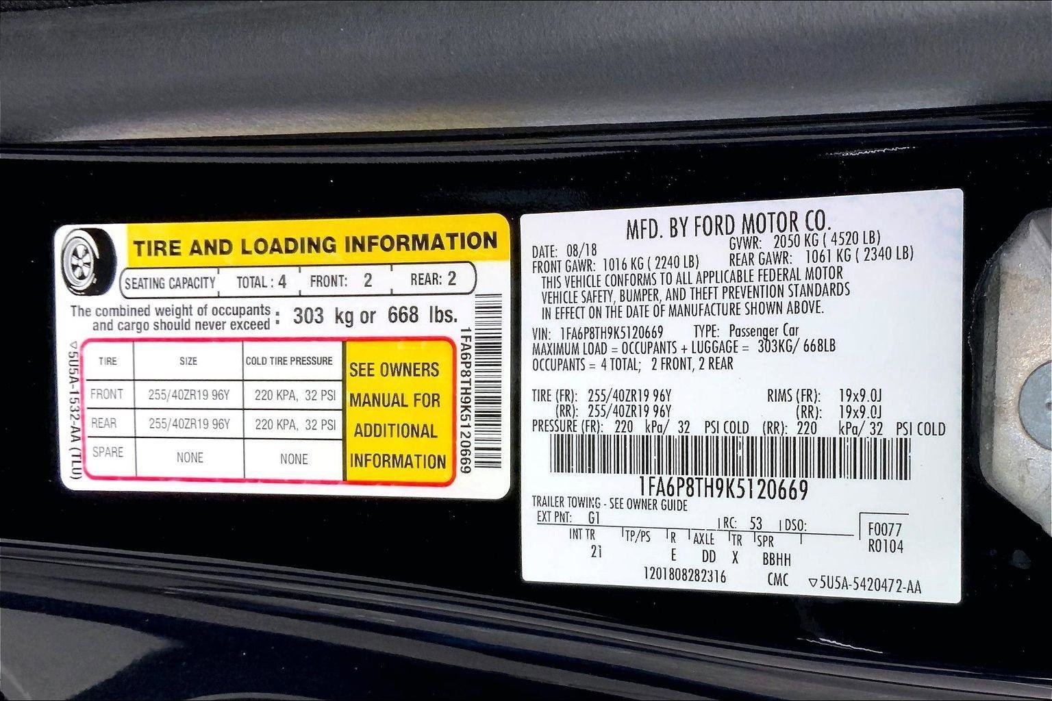 Used 2019 Ford Mustang Coupe w/ Ecoboost Performance Package image 26