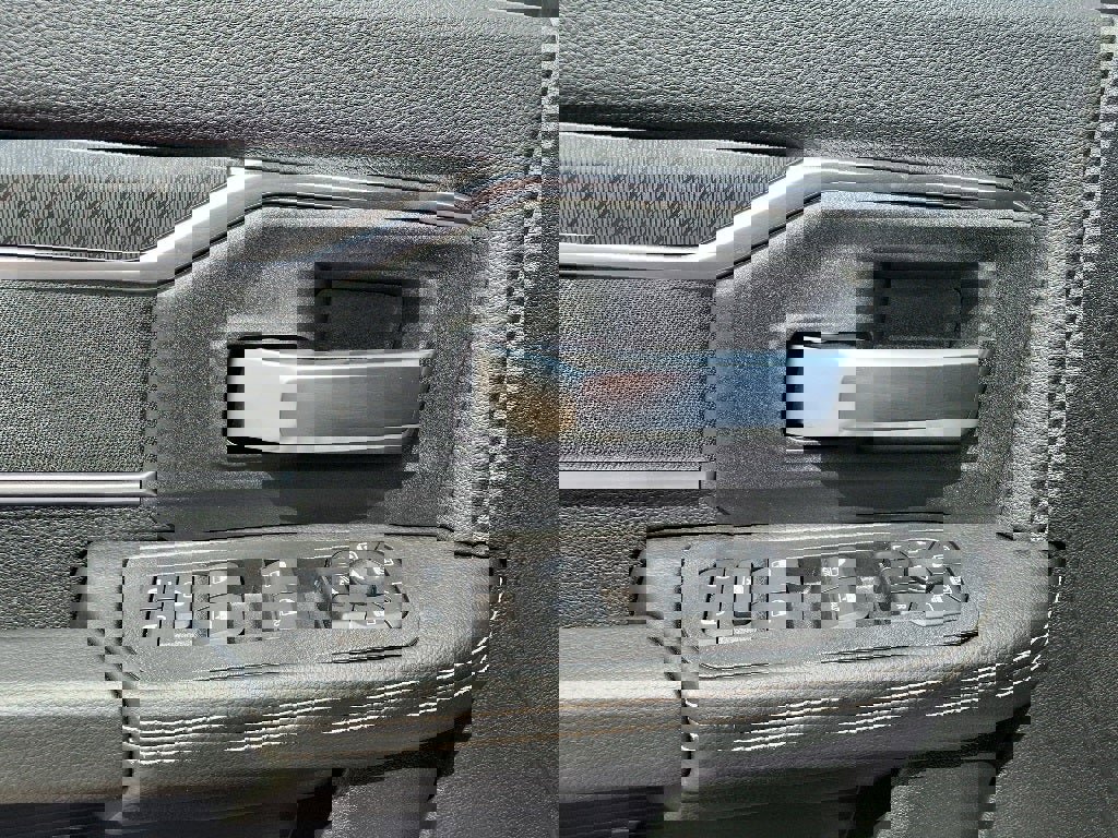 New 2025 RAM 2500 Big Horn w/ Safety Group image 18